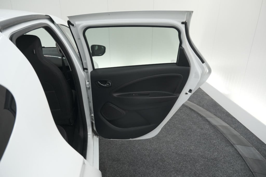 Renault Zoe q90 intens quickcharge 41 kwh | huuraccu | parkeersensoren | na