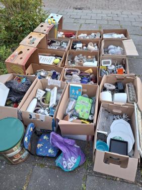 Rommelmarktspullen     GERESERVEERD