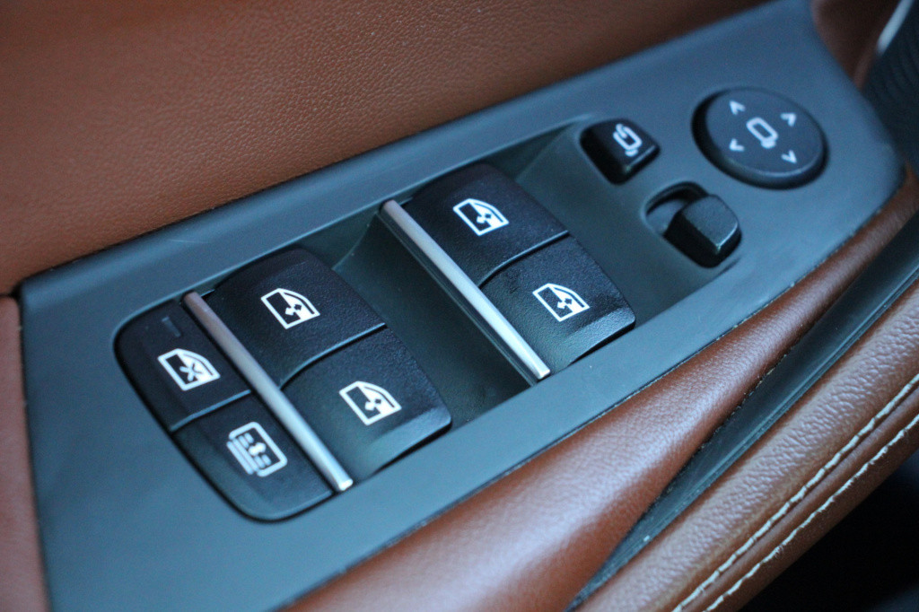 BMW M5 5-serie competition | vol opties | 21'' | b&w | keramisch | orig. nl