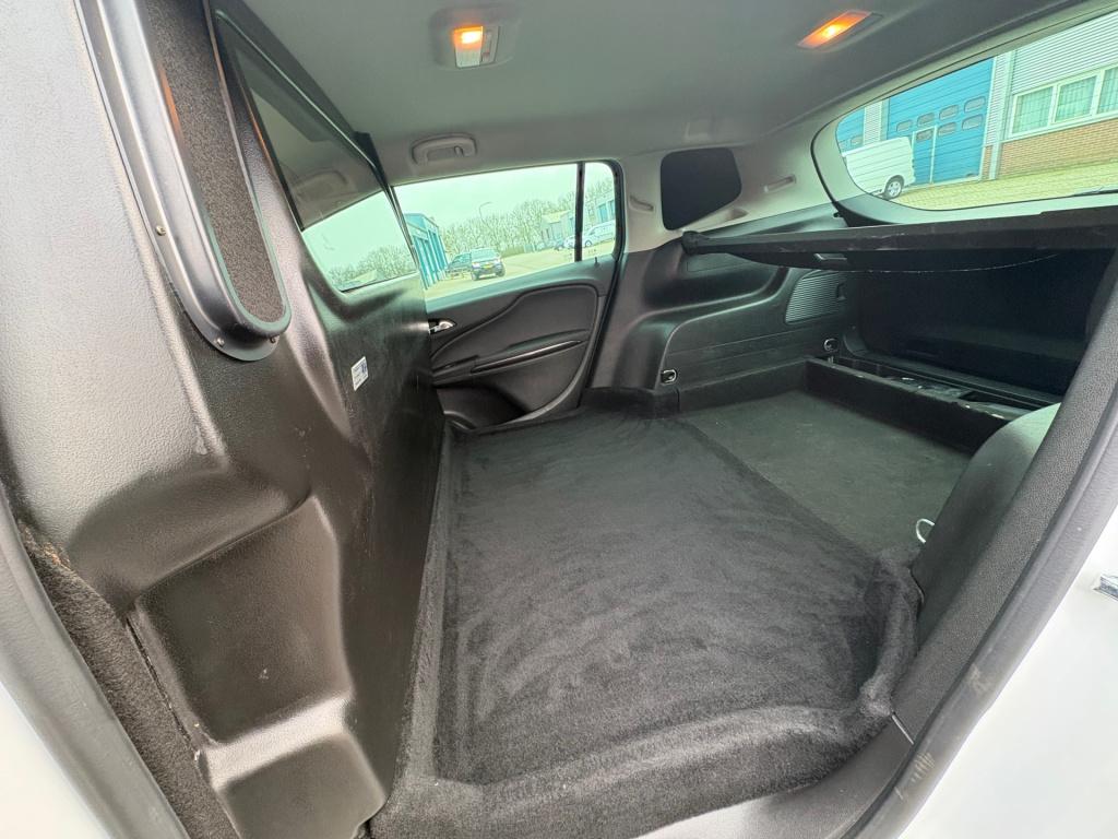 Opel Zafira tourer grijskenteken ! 2 persoons