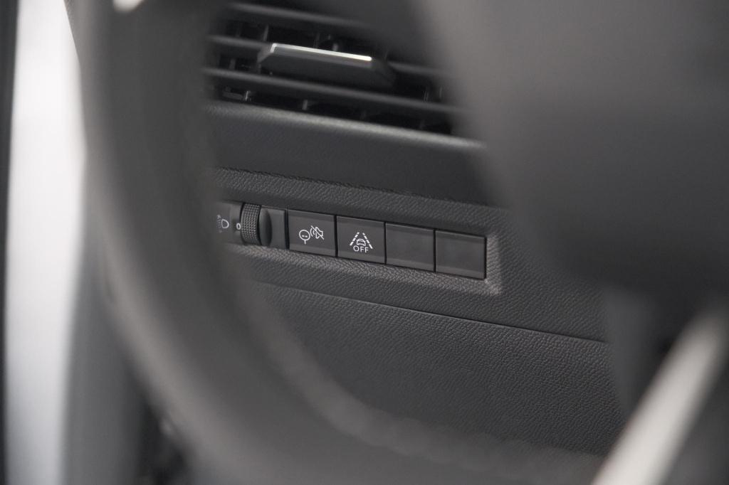 Opel Frontera 1.2 turbo hybrid 145 gs | 7 zitplaatsen | camera | dodehoekde