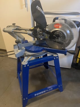 Powerplus POW8136 Afkortzaag met trekfunctie