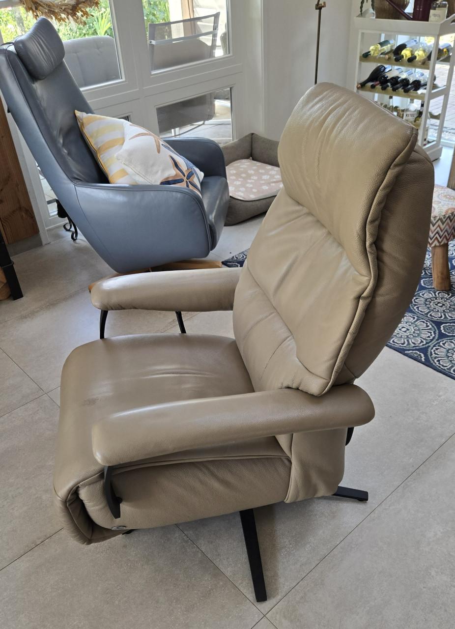 Stoel meubelzorg taupe kleur