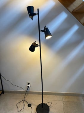 Moderne vloerlamp 3-spots zwart-goud