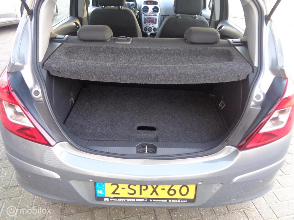 Opel Corsa 1.4-16v design ed/automaat/airco/stoelverw/ stuurverw/cruise con