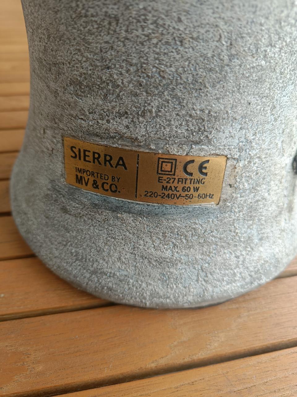 Staande lamp voor op een bijzettafel