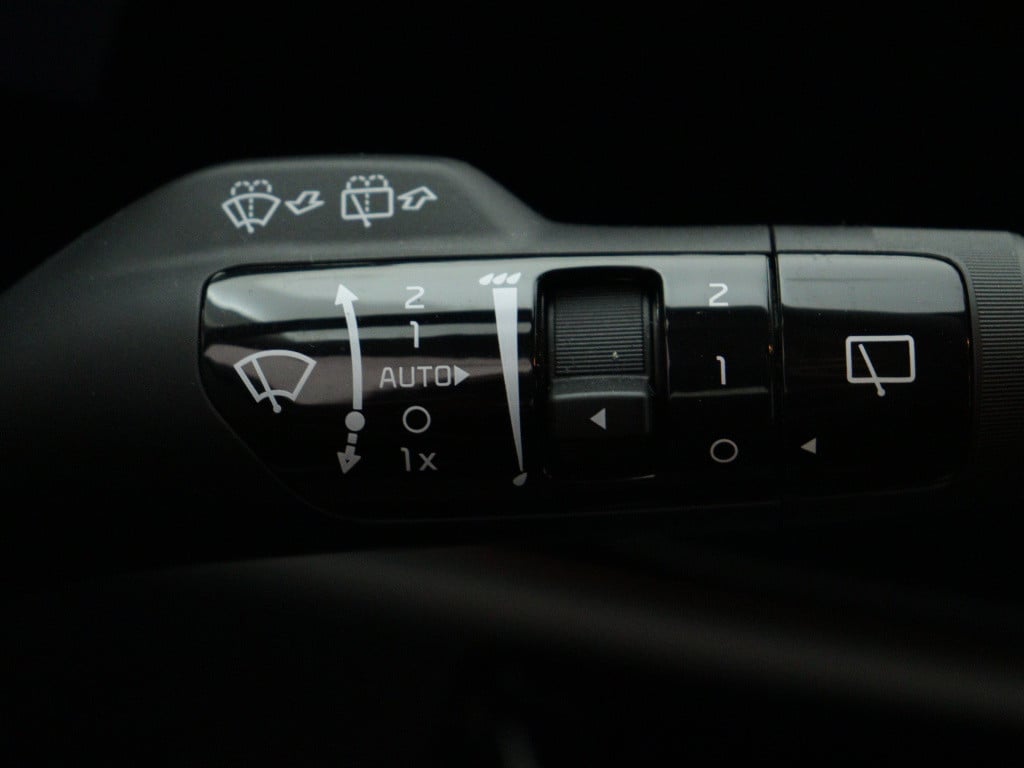 Kia Niro Ev dynamicline 64.8 kwh | parkeercamera | navi |