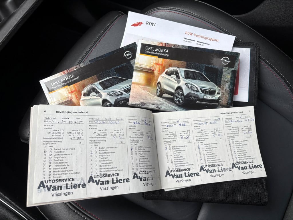 Opel Mokka 1.4 turbo 140pk cosmo| sunroof|trekhaak|leder| stoel-stuurverwar
