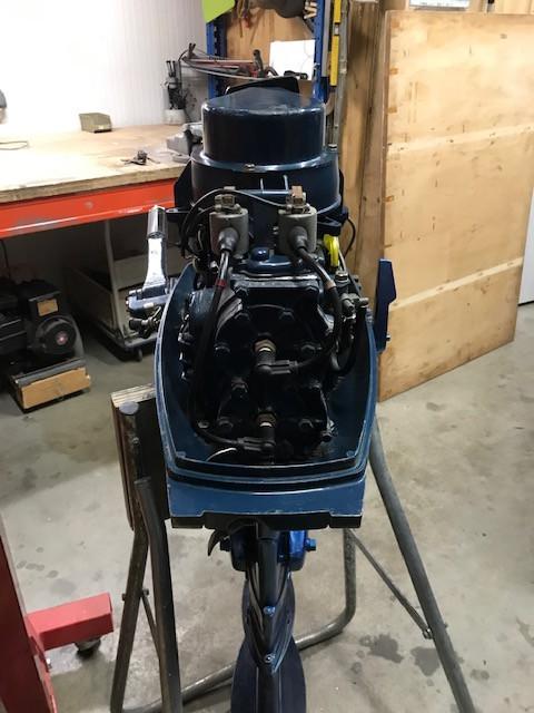 SUZUKI 9,9 EN TOHATSU 20 PK