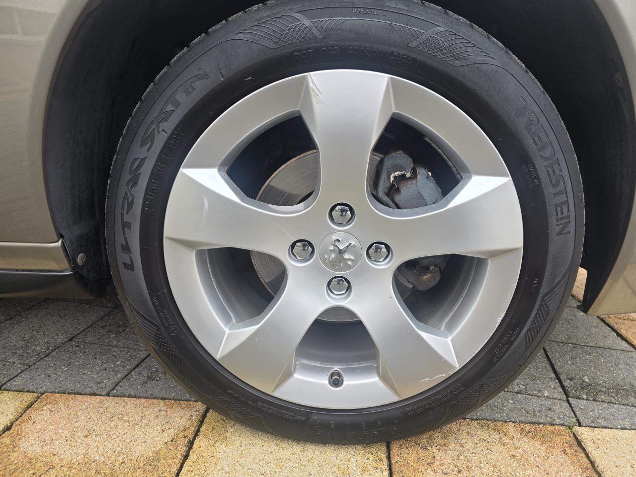 Tekoop zeer mooie Peugeot 3008 1.6 VTI Premiére