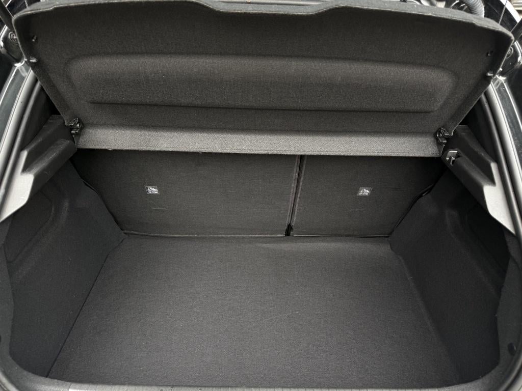 Opel Corsa 1.2 gs line - 17.750km! -