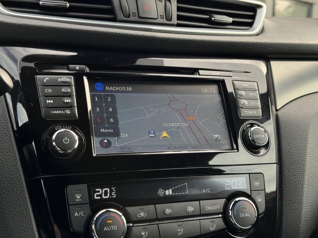 Nissan Qashqai 1.2 tekna + automaat, trekhaak + meest luxe uitvoering!