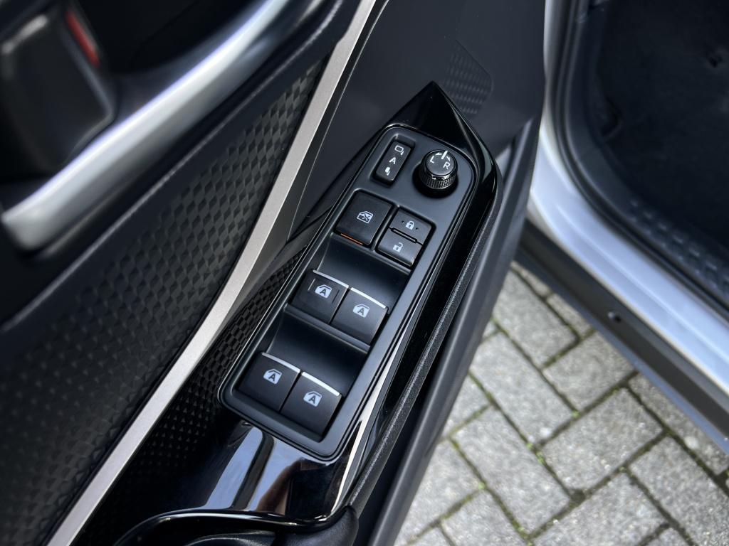 Toyota C-hr 1.8 hybrid style