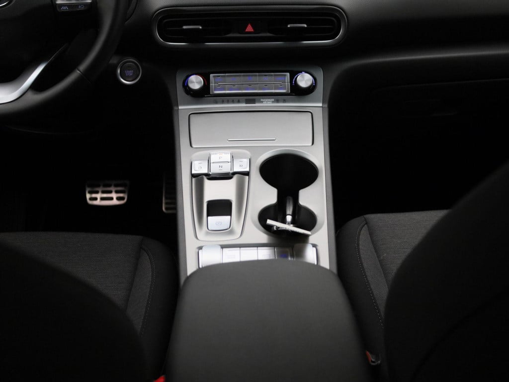 Hyundai Kona ev fashion 39 kwh