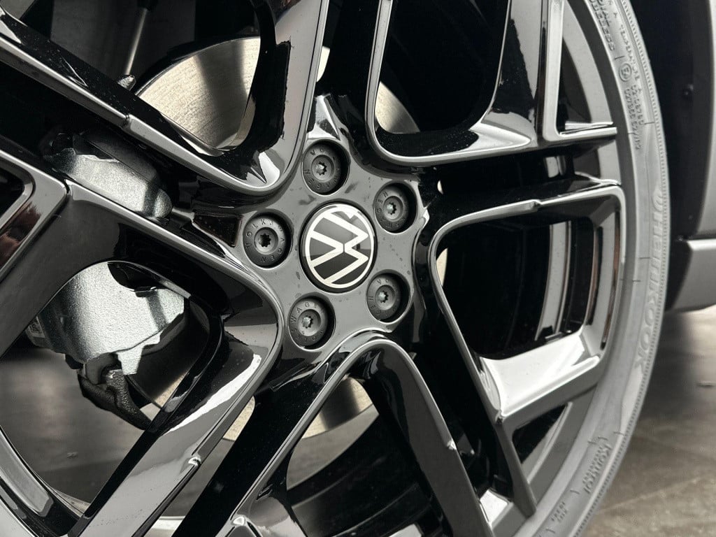 Volkswagen Taigo r-line-edition 1.5 110 kw / 150 pk tsi cuv 7 versn