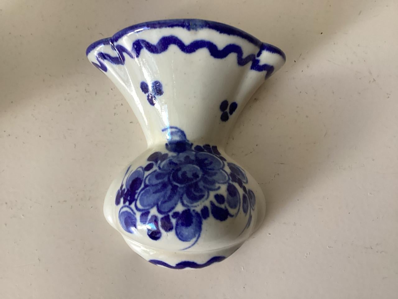 Delfsblauw.  Eierdop . Vaasjes.  wandkandelaartje.