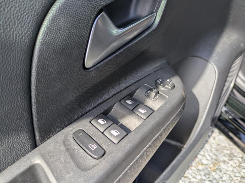Opel Corsa 1.2 gs line | navigatie | cruise control | carplay | camera | la