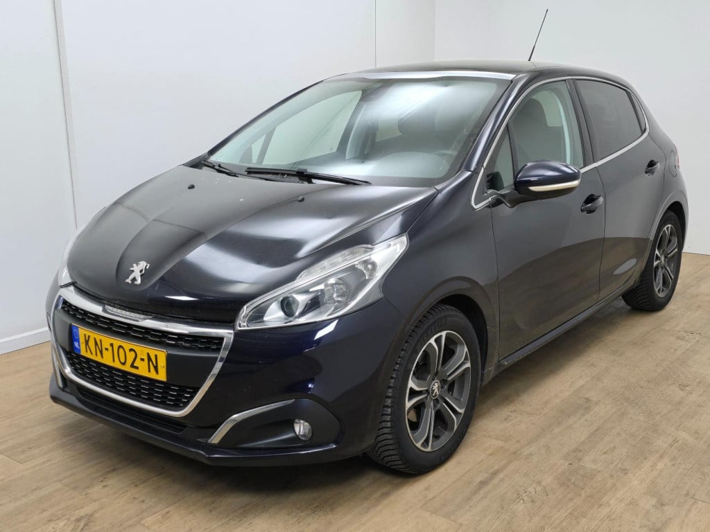 Peugeot 208 occasion 1.2 puretech allure | panoramadak | trekhaak | sportve