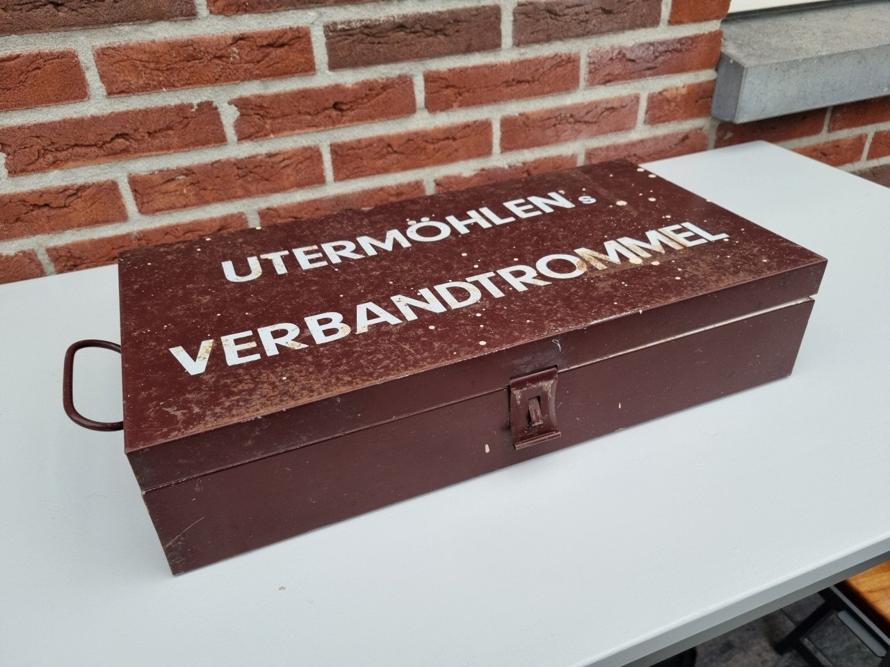 Vintage verbandtrommel.