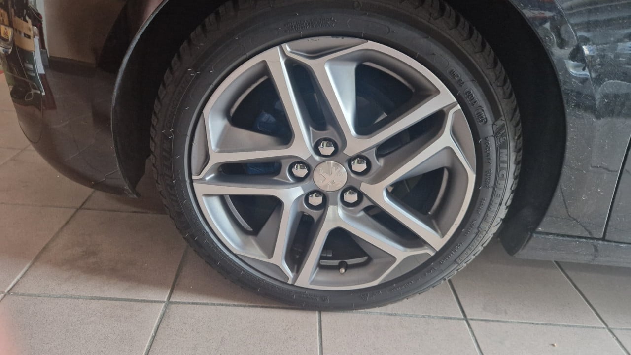 Peugeot 308 1.2 blue lion gt pakket 2017 96.000 km