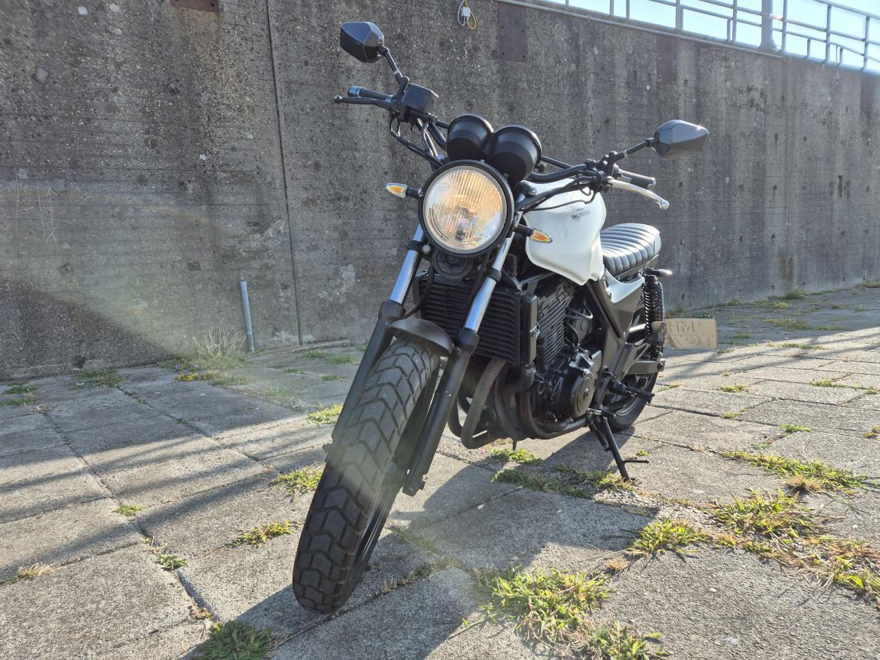 Honda scrambler 500cc