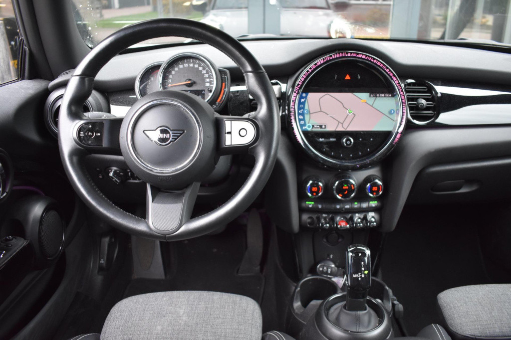 Mini Cooper mini 1.5 apple carplay | stuur / stoelverwarming | dealer onder