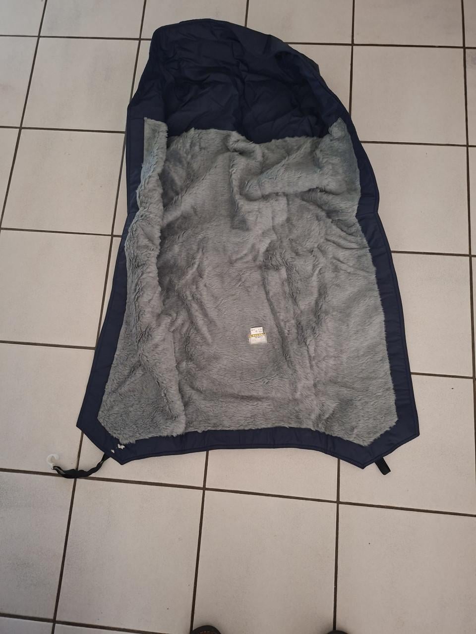 Beenkleed