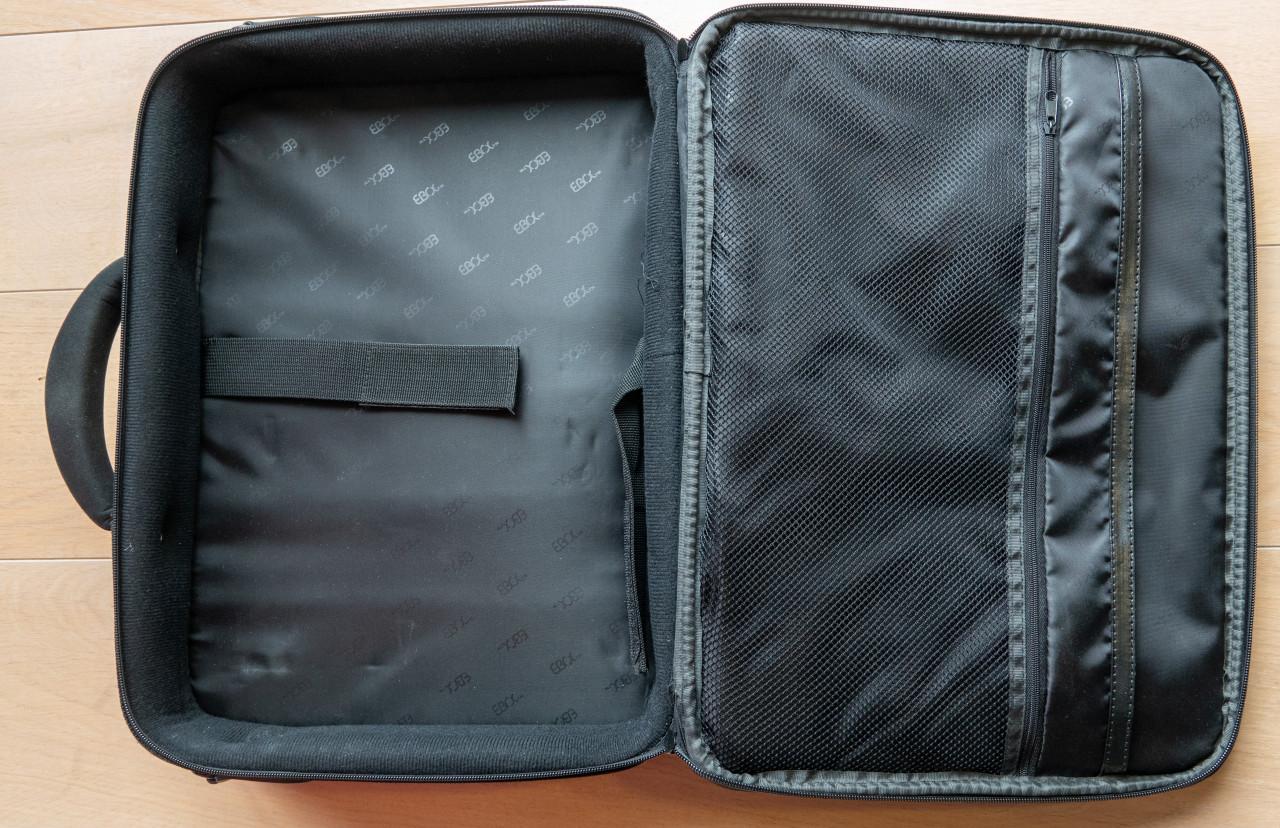 Zwarte Ebox laptoptas met veel vakken en draagriem z.g.a.n.