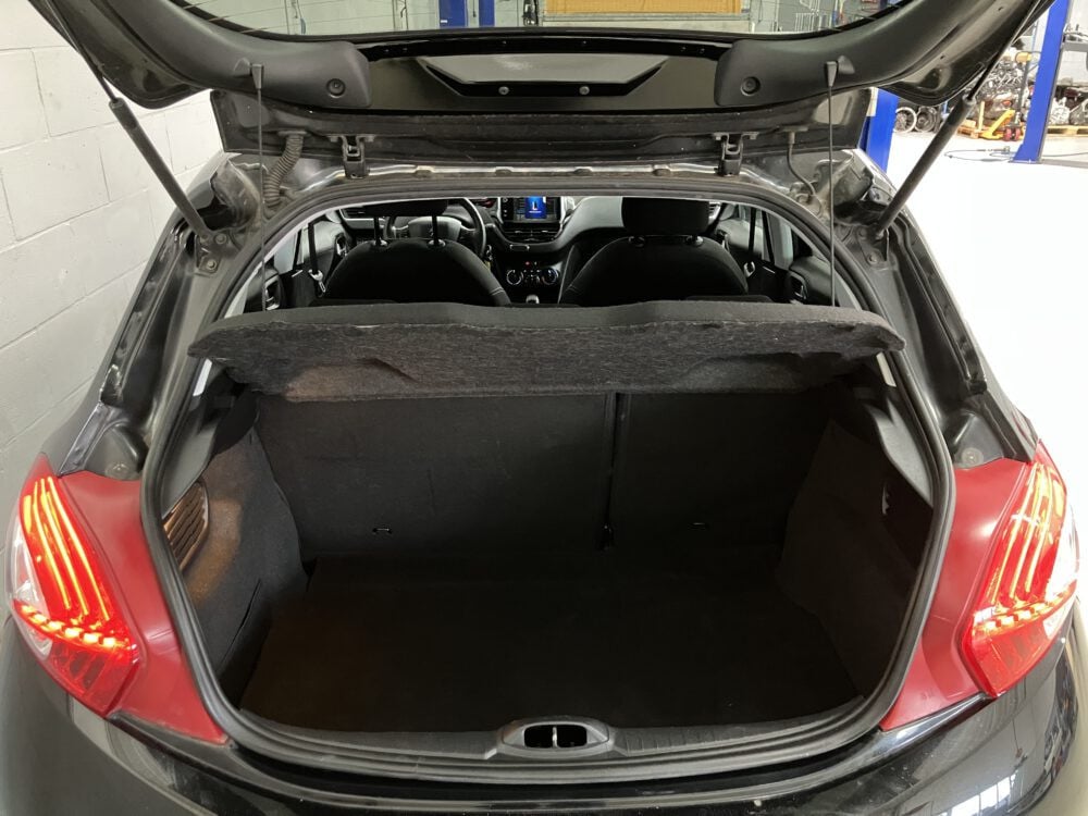 Peugeot 208 1.2 VTi Blue Lease
