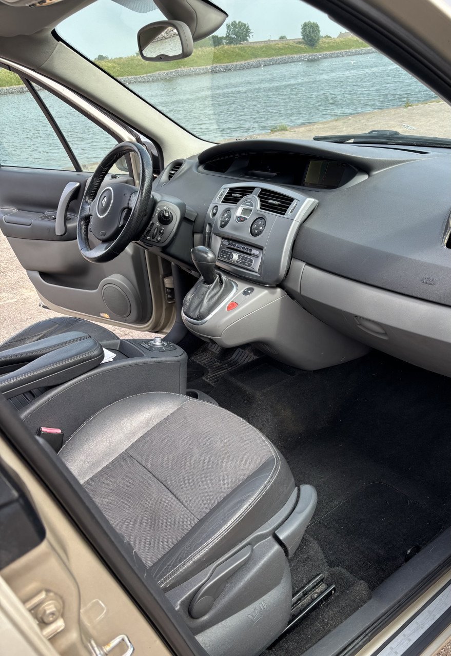 Renault scenic