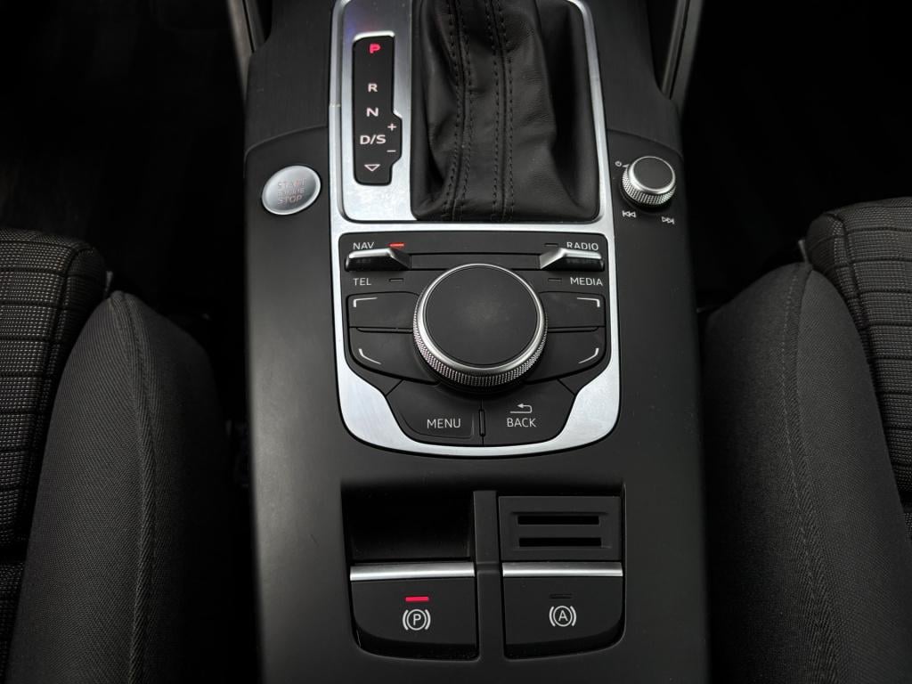 Audi A3 sportback s-tronic 1.4 tfsi ambiente pro line plus