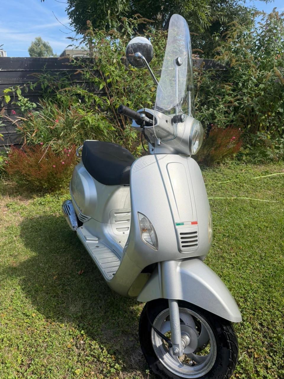 BTC IVA Lux 50 scooter