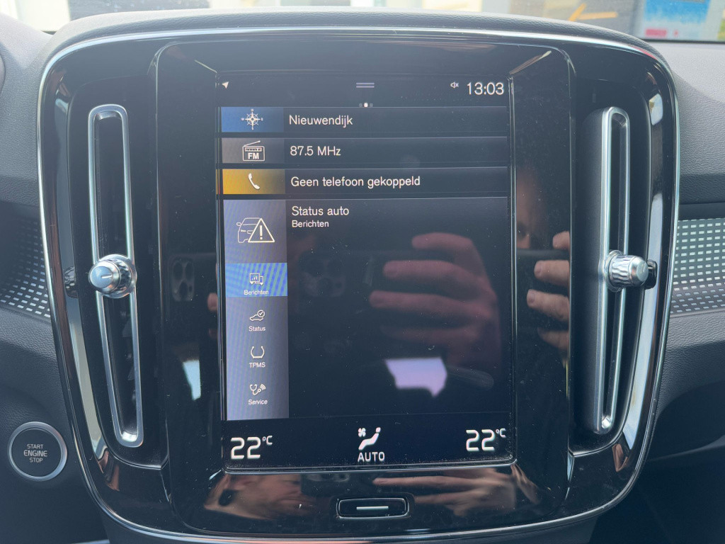 Volvo XC40 1.5 t4 recharge r-design expression