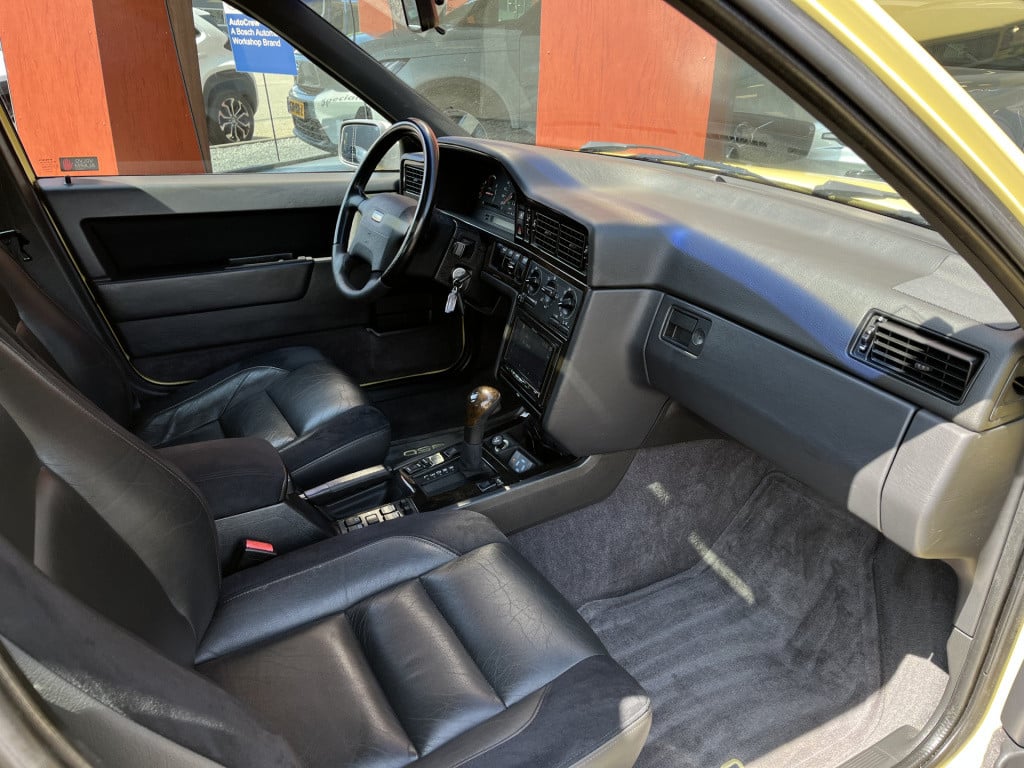 Volvo 850 2.3 t-5r automaat estate | cream yellow | bijzonder netjes en ori