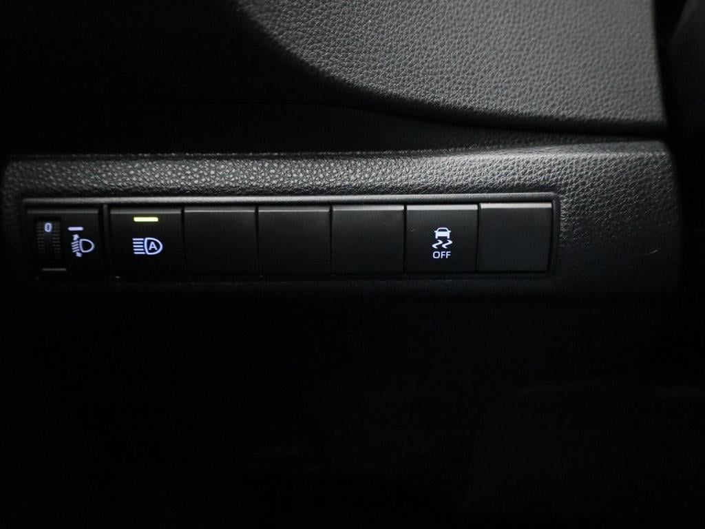 Toyota Corolla 1.8 hybrid business plus | automaat | stoel verwarming | par