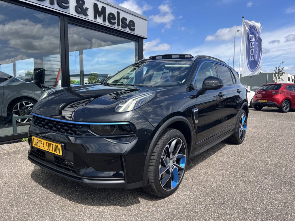 Lynk & Co 01 1.5 261pk plug in hybrid , panodak , carplay