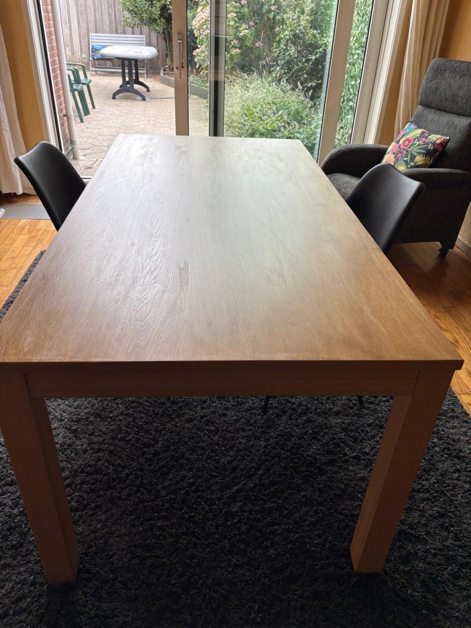 KOOPJE! Grote eetkamertafel 180 cm lang als nieuw