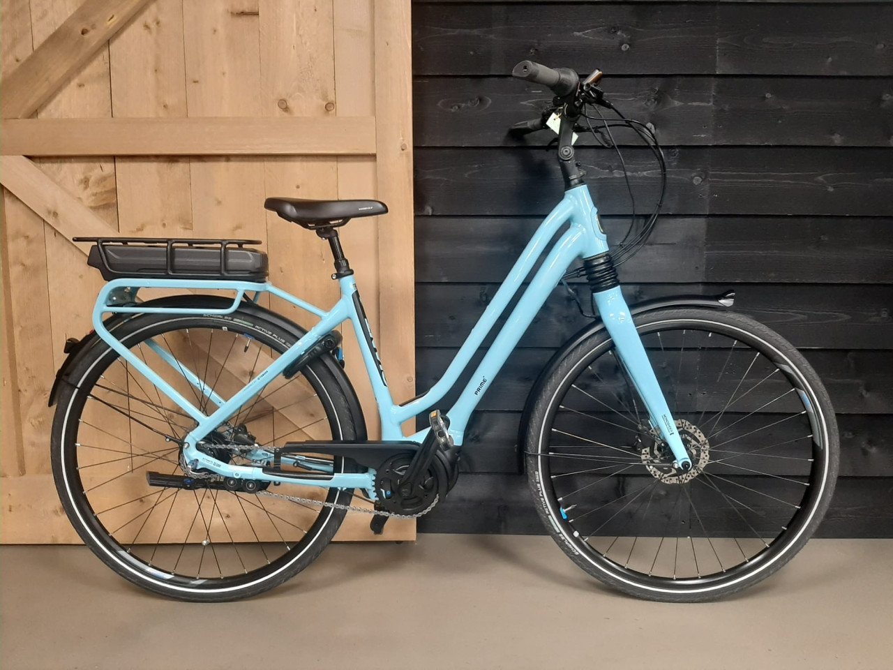 Grote voorraad 2e hands jonge E bike's aangeboden bij Rijwielhandel Boone