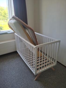 Kinder bedje ( logeerbedje voor bij opa en oma)