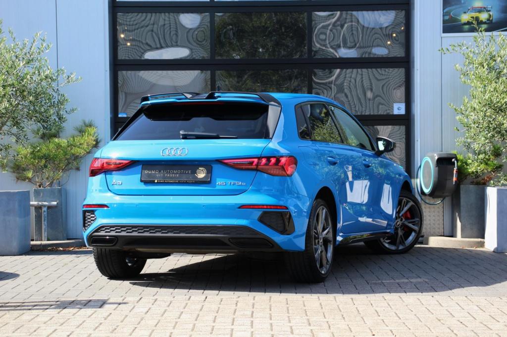 Audi A3 sportback 45 tfsi e s-line - matrix - turbo blauw - dab - virtual c