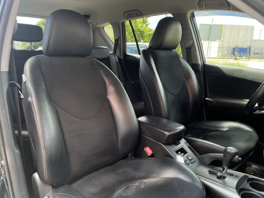 Toyota Rav4 2.0 vvti executive business awd automaat
