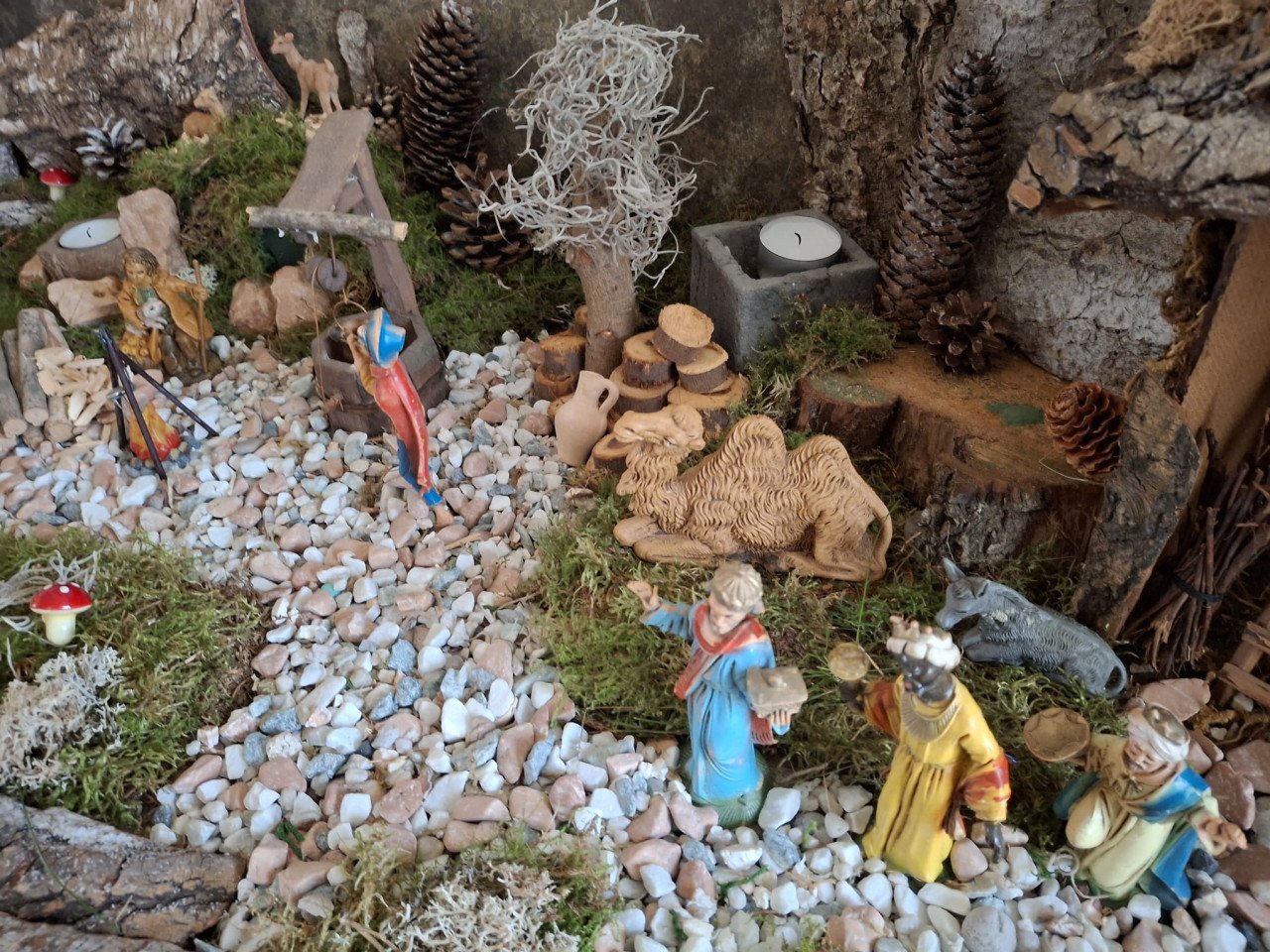 Kerststal met toebehoren