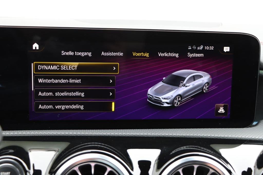 Mercedes-Benz Cla 200 amg line 163pk