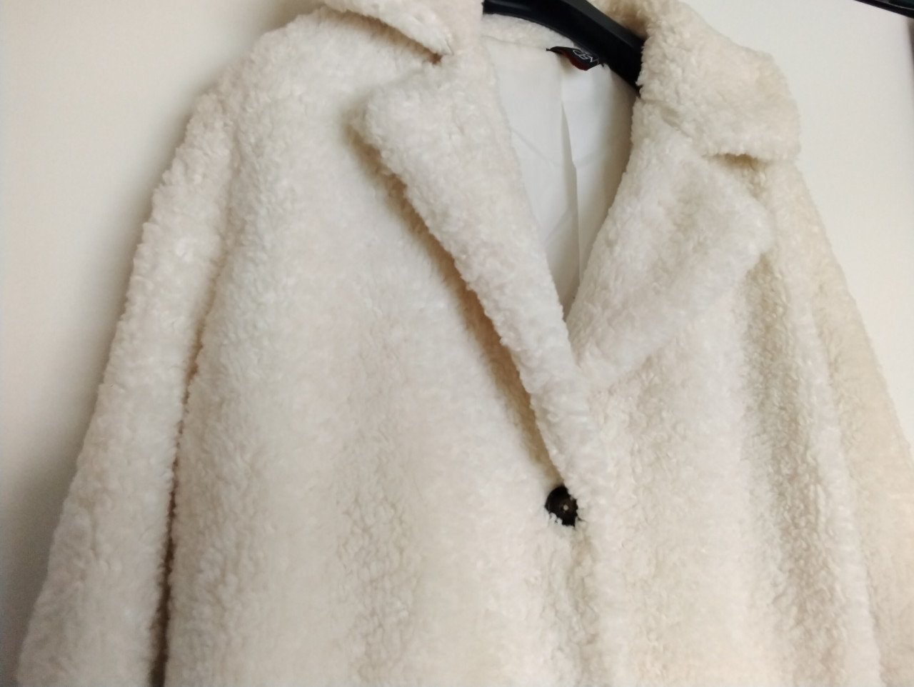 Witte teddy jas. Tussen 2 seizoenen jas