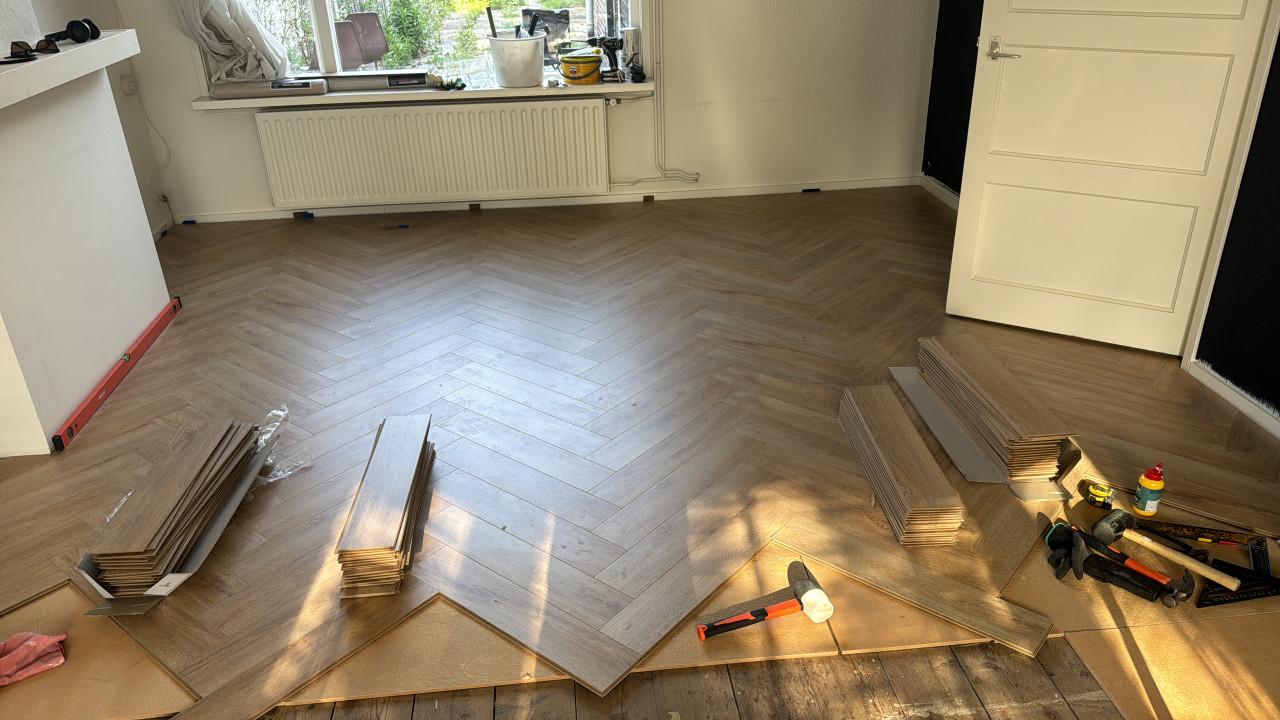 Professionele laminaat- en visgraatlegger