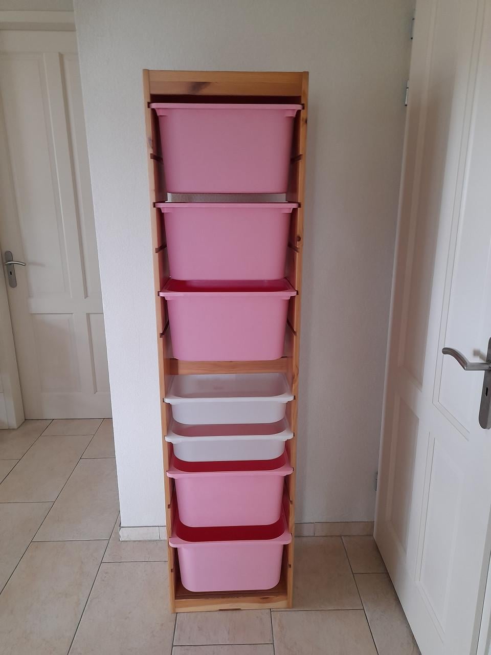 Trofast vakkenkast  176 x 30 x 45 (in goede nette staat )