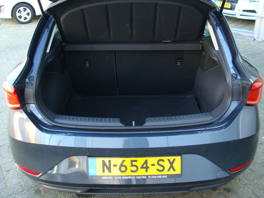 Seat Leon 1.0 tsi 110pk style business intense virtual display apple carpla