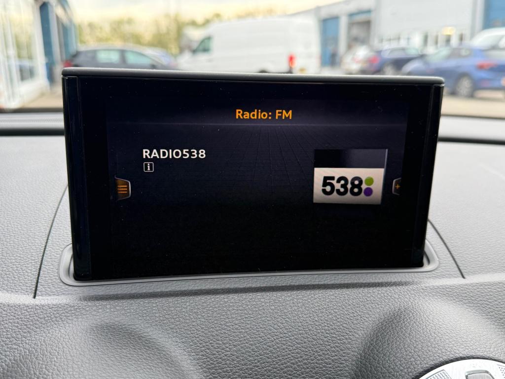 Audi A3 sportback 35 tfsi cod advance sport s line