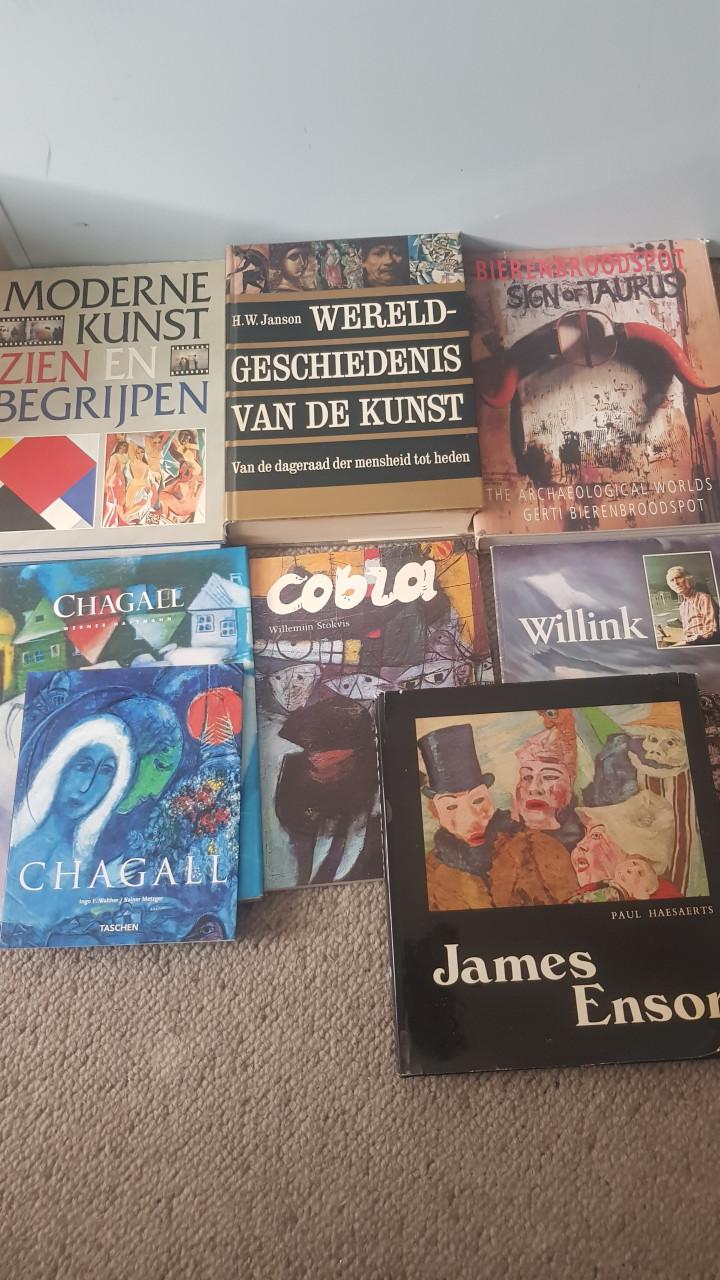 Partijboeken over beeldende kunst
