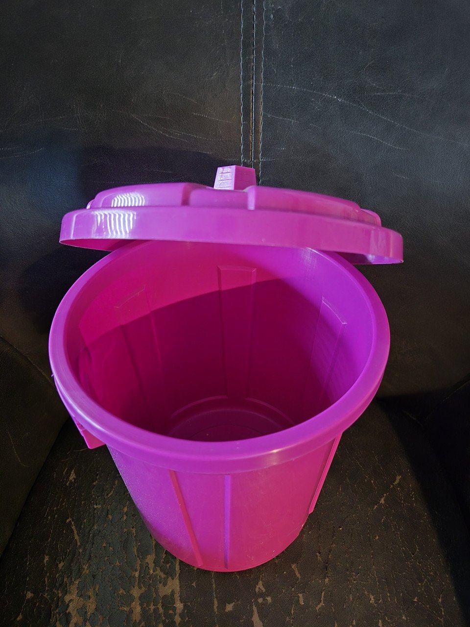 Leuke paars prullenbakje met los deksel H22 cm